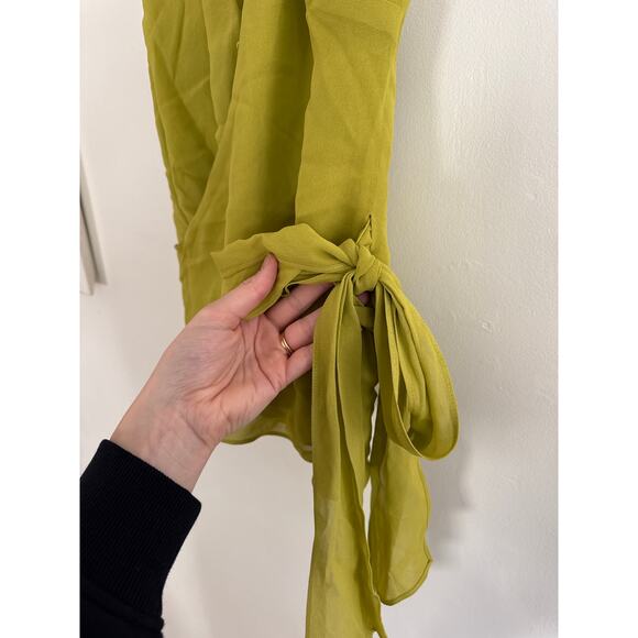 REFORMATION NWT Nila Wrap Halter Top in Algae Bloom Size Small - Picture 4 of 9